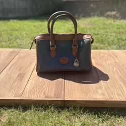 VINTAGE Dooney & Bourke Bag