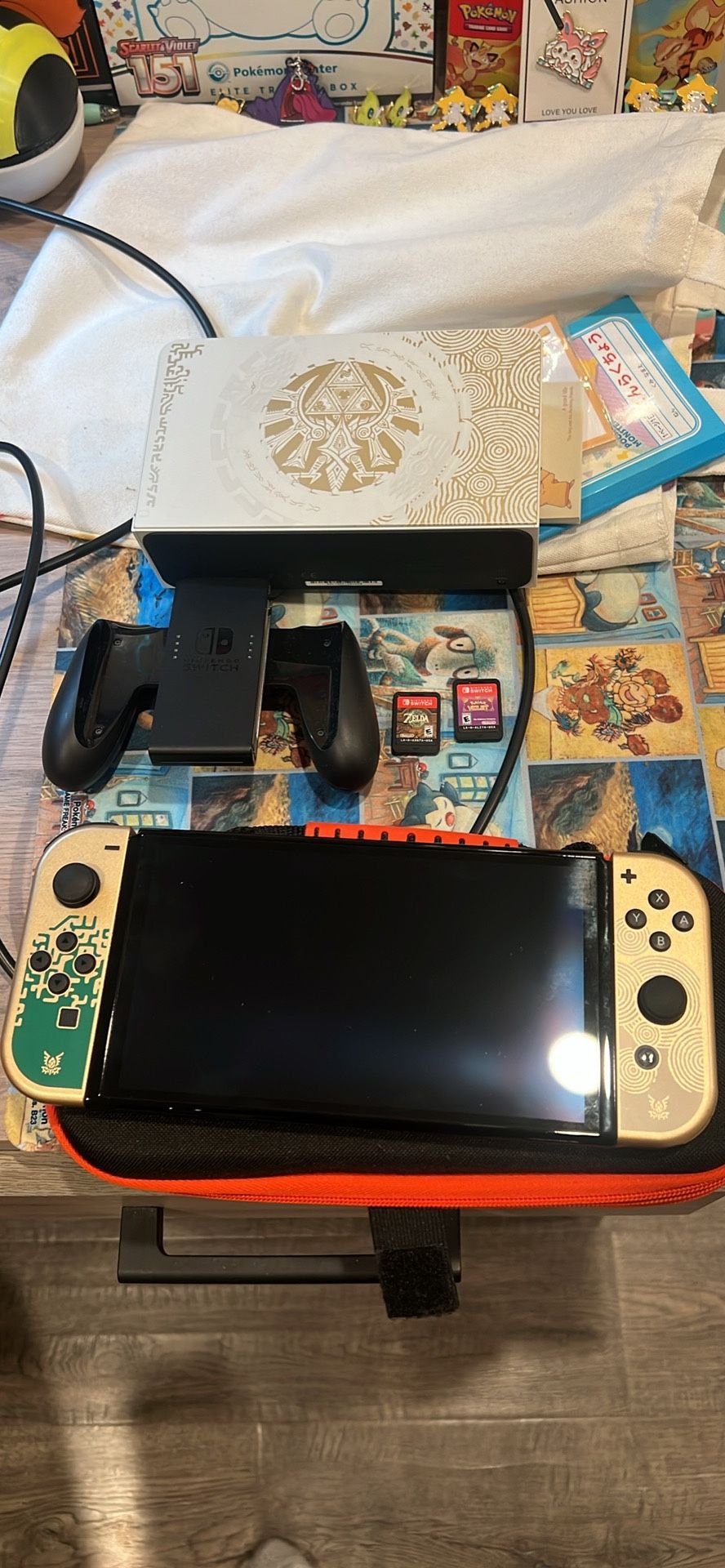 OLED Nintendo Switch TOTK with two games