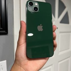 iPhone 13 100% Battery Unlocked Like New
