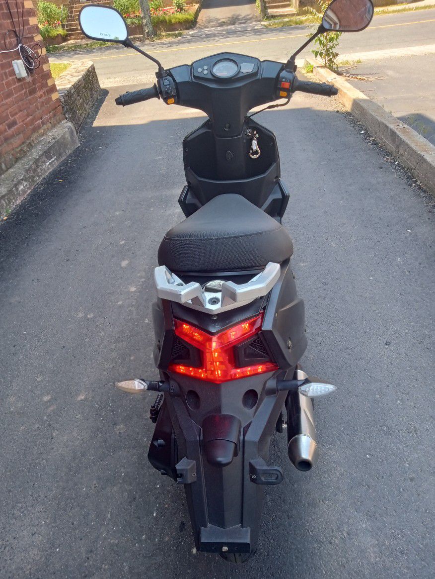 2020 SCOOTER 50cc / HAS KEY AND TITLE 