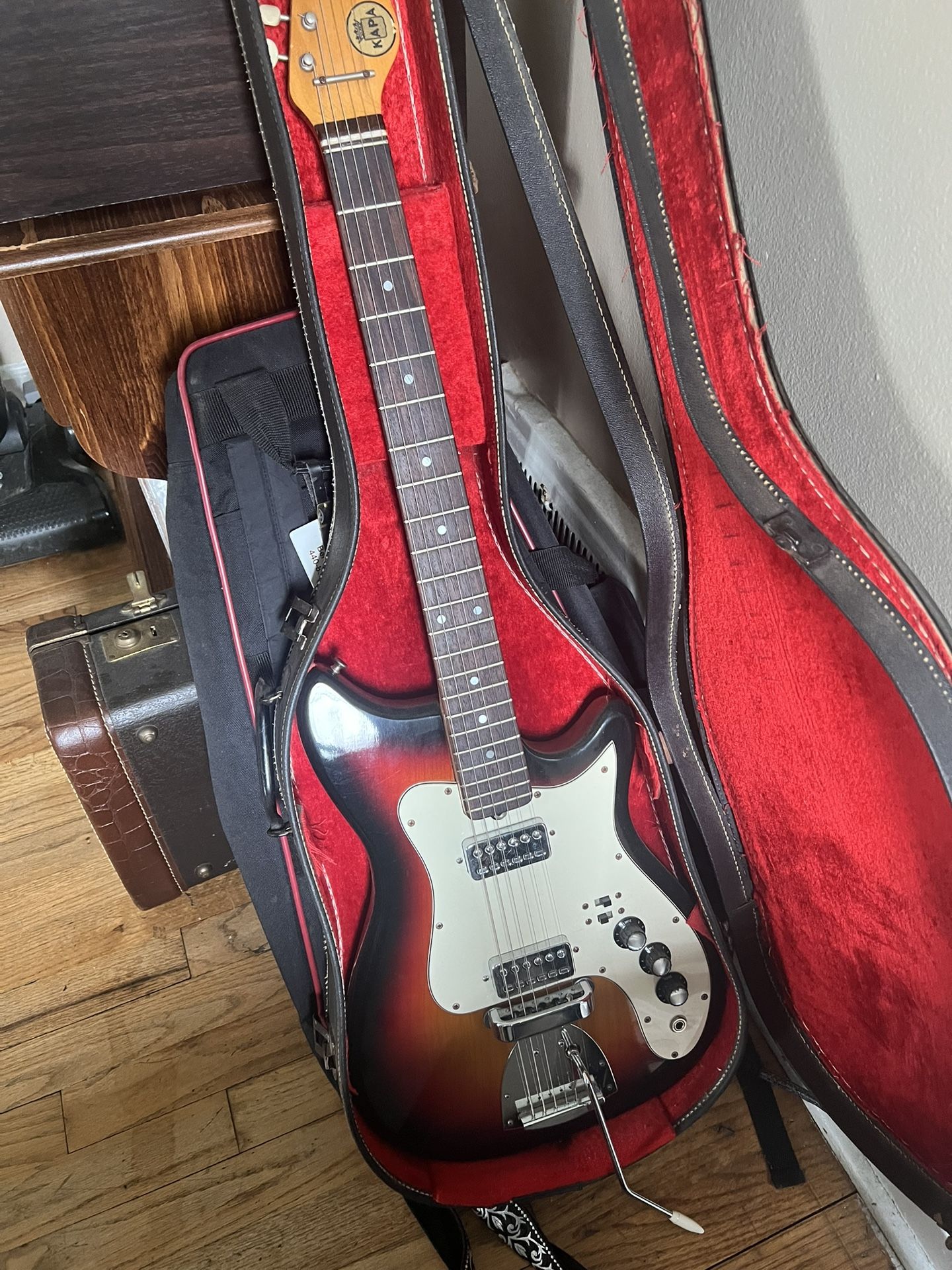 1960s Kapa 3 Tone Sunburst Continental Solid Body Guitar