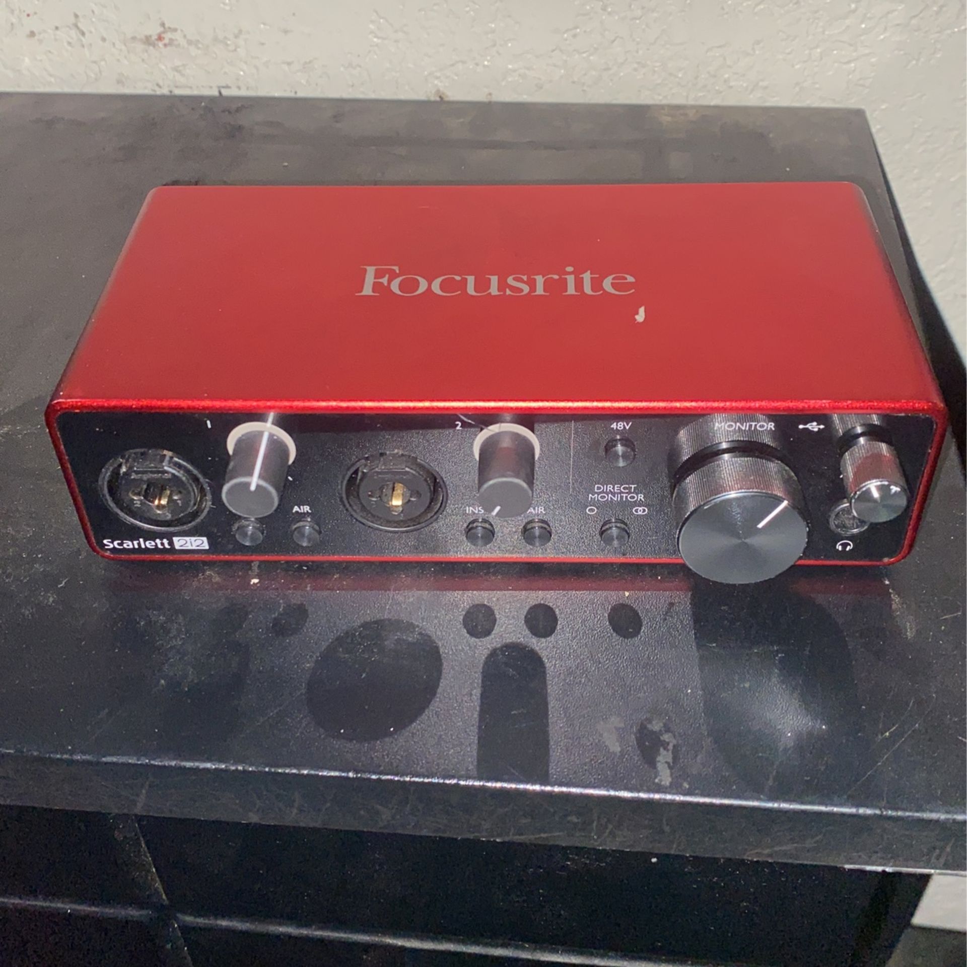 2i2 Scarlett Interface