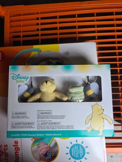 Disney Classic Pooh Ivory, Sage, Butter Musical Mobile