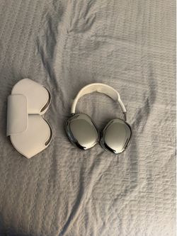 Apple AirPods Max with Smart Case