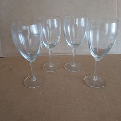 Set Of Wine Glasses