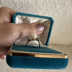 10k Pearl Gold Ring Size 7