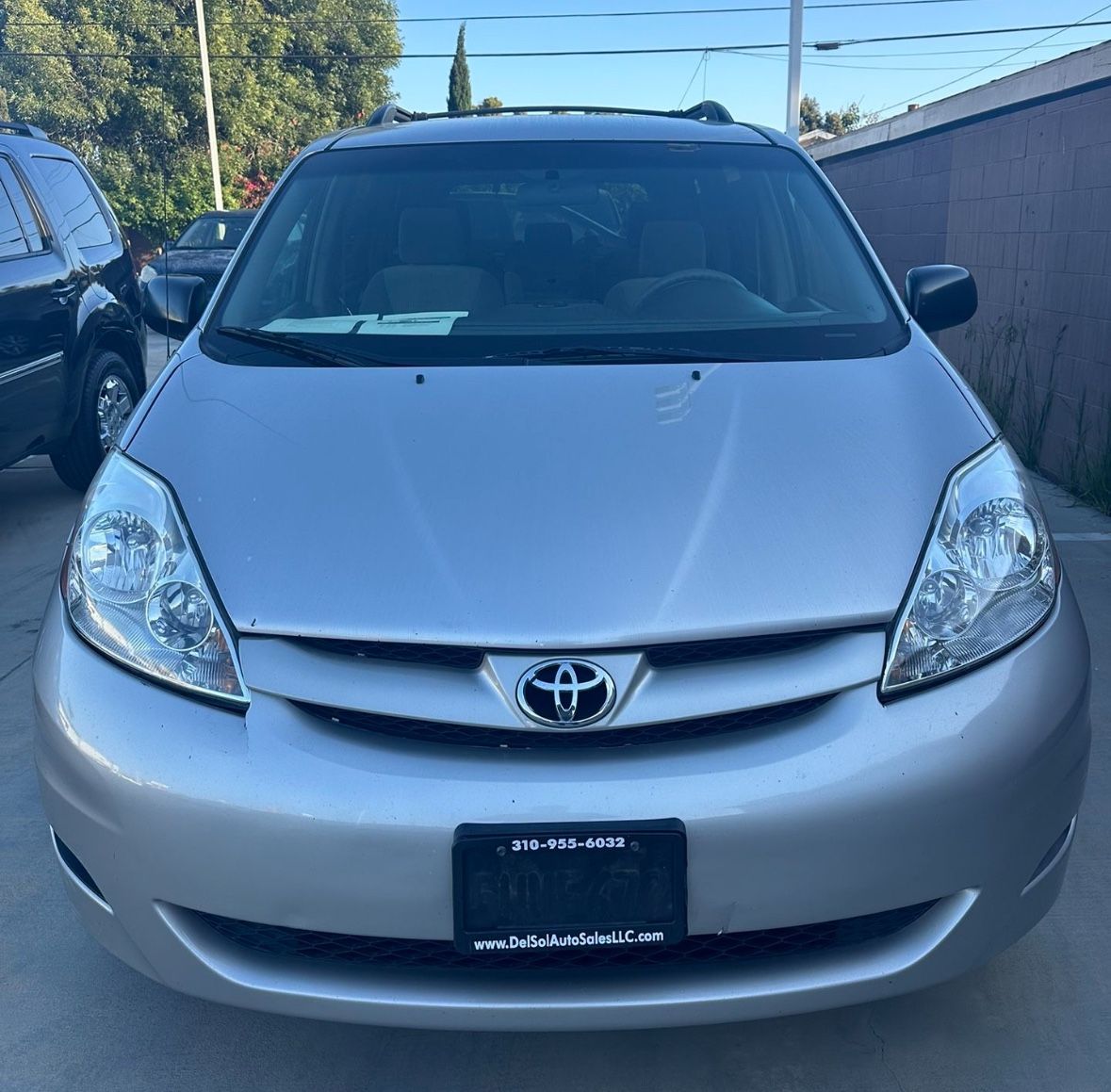 2006 Toyota Sienna for Sale in Wilmington, CA - OfferUp