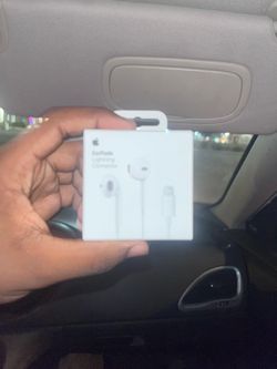Apple EarPods with Lightning Connector