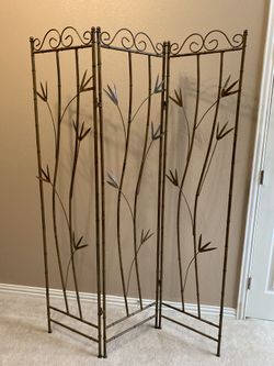 Metal, Wall Partition. Resembles bamboo, Beautiful elegant