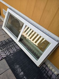 Ventana 24x60  en Perfectas condiciones doble vidrio.. barata precio fijo PRICE FIRM