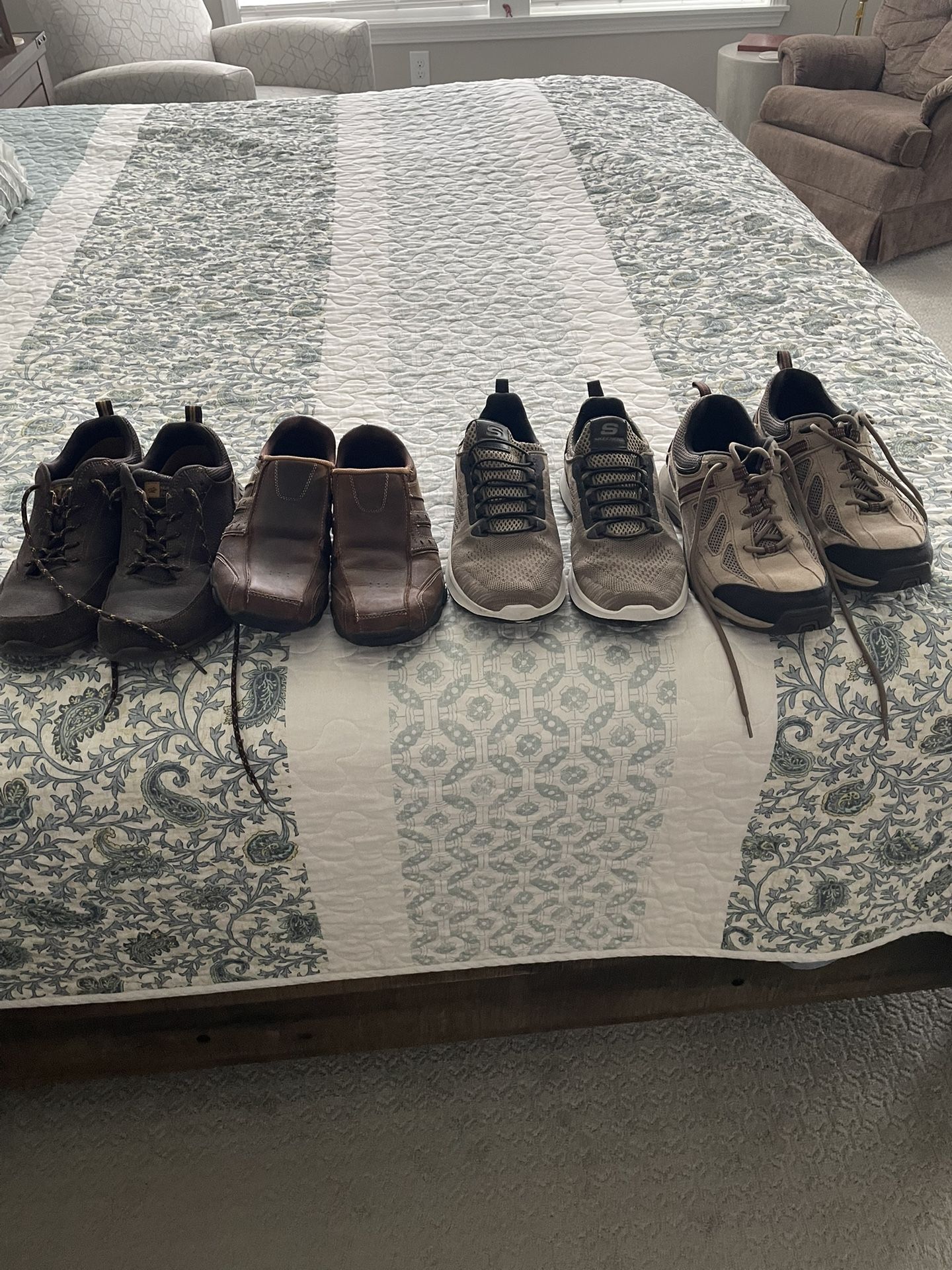 Size 9 Shoe’s Men’s