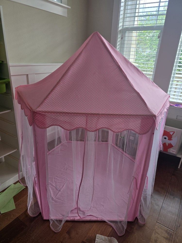 Kids Castle Tent