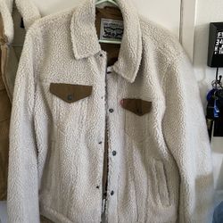 Levi’s Faux Jacket Size L 
