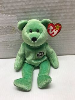Bennie Baby: Kicks