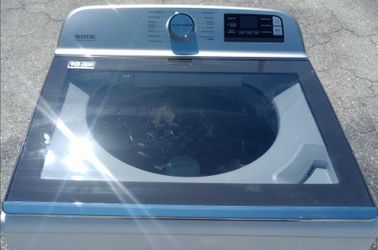 Extra Power Commercial Maytag Top Load Washer with Agitator!