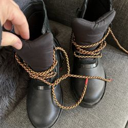 Sorel Leather And Suede Hiking Boots Size 6.5 