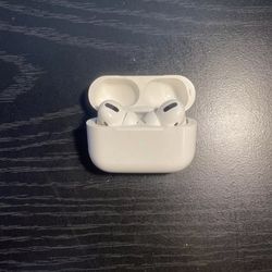 Apple AirPods Pro with Wireless Charging Case - White