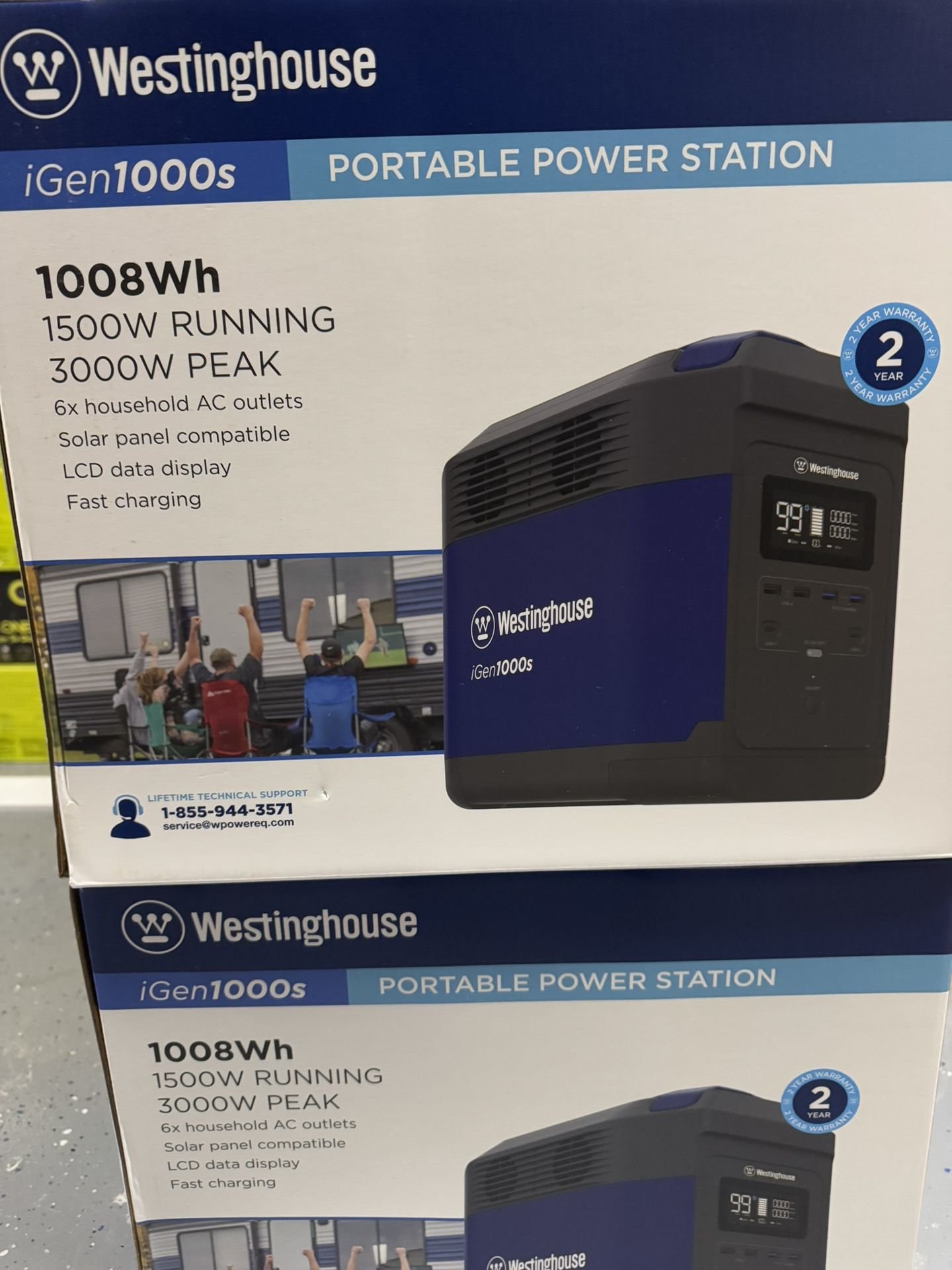 3000-Watt Pure Sine Wave Lithium-Ion Portable Power Station, LED Display, Solar Panel Ready