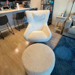 Living Spaces Ivory Sherpa Lounge Chair And Matching Ottoman