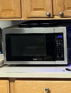 Whirlpool Stainless Steel Countertop Microwave