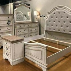 In Stock Available Ashley Realyn Bedroom Set (QB, Dresser, Mirror, Nightstand)
