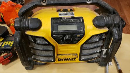 Dewalt dcr015 corded cordless stereo tool charger drill impact saw