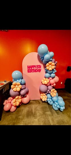 Balloon arch