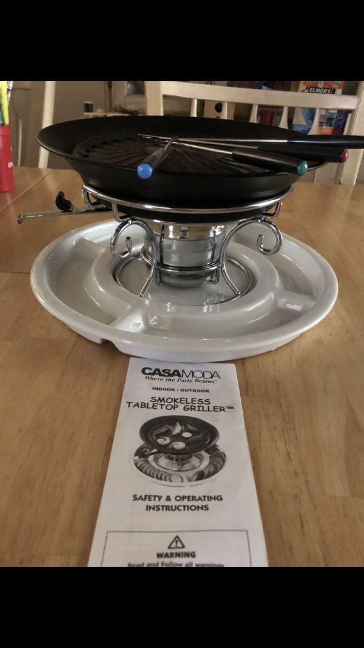 Casa Moda Indoor/Outdoor Smokeless Tabletop Grill with Ceramic Tray