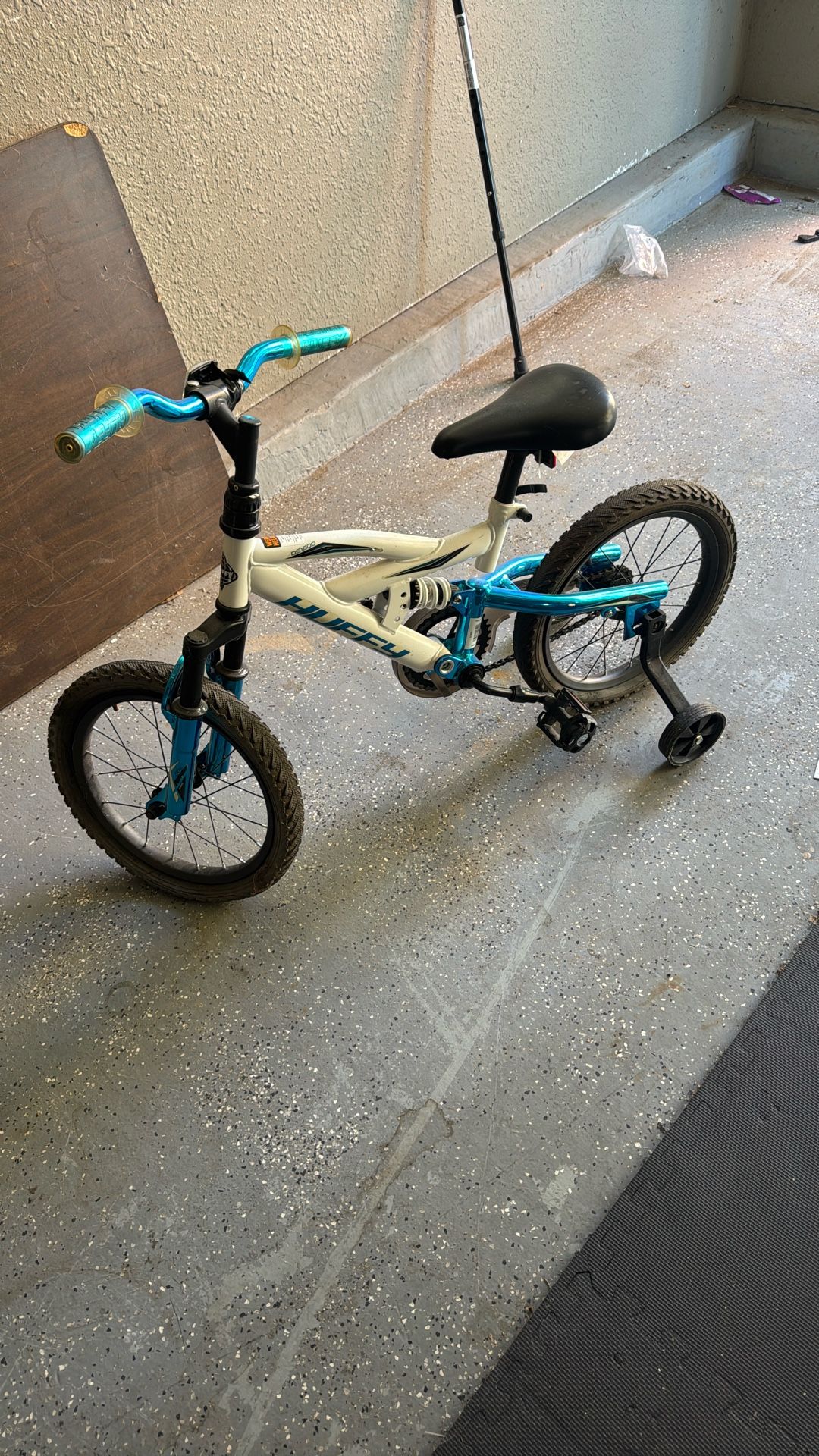 Kids Bike With Training Wheels