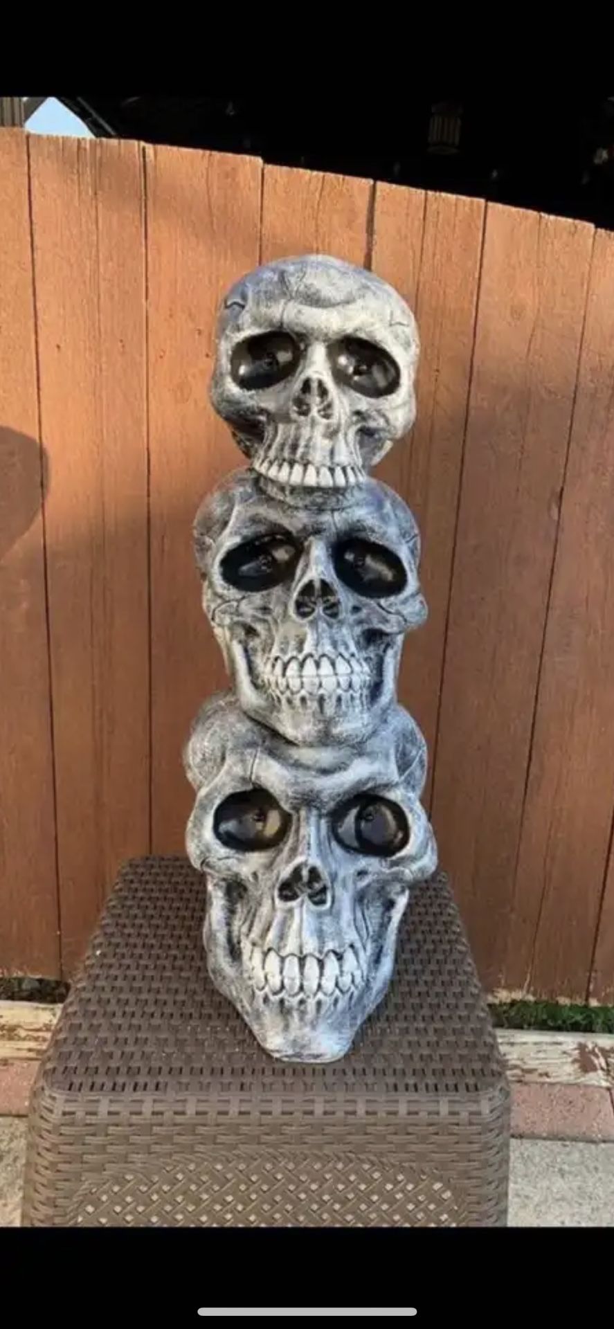 Tripple Decker Skull Statue