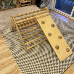 Pikler Triangle with Slide/Rockwall