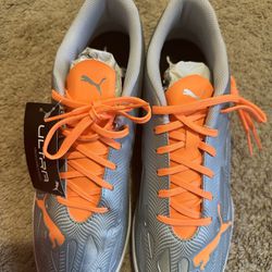 Indoor Soccer Shoes (Puma Ultra 4.4 IT) - Size 11