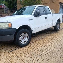 2005 Ford F-150 4WD – 4.6L V8 – Mechanic Special + Working Winch & Hitch Setup