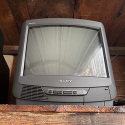 13” Sony Trinitron CRT TV 