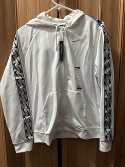 Women’s Nike Zip Up