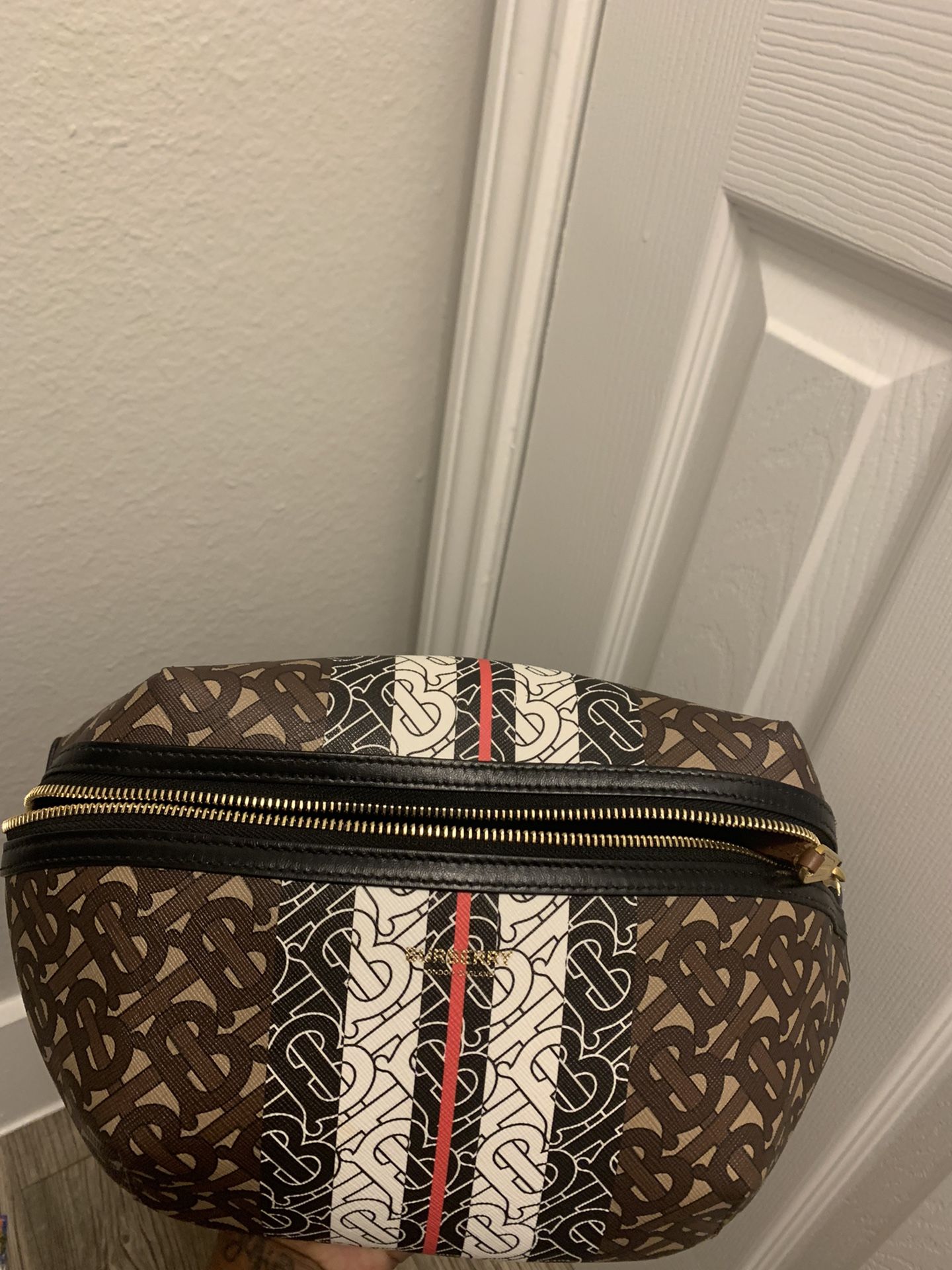 Burberry Bag 