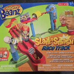 Rare 2009 Mighty Beanz Slam 'n' Smash Race Track set