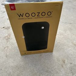 Woozoo 1500-Watt Oscillating Ceramic Space Heater Tower with Remote, Black