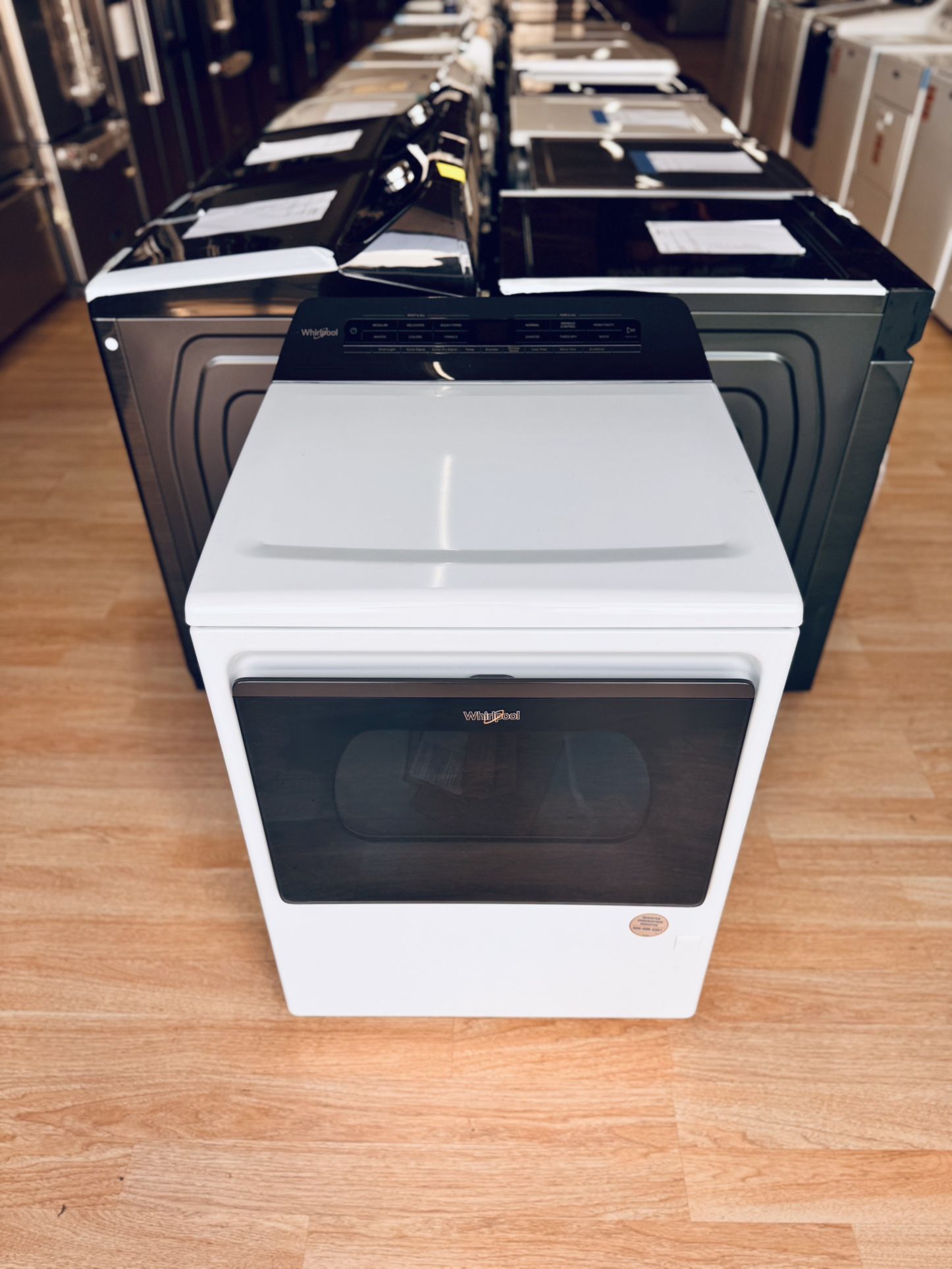 New Whirlpool 7.4 cu. ft. Top Load Gas Dryer with Intuitive Controls WGD5100HW