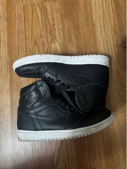 Air Jordan 1s ”cyber Monday”