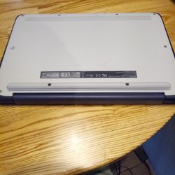 ASUS Chromebook C423N