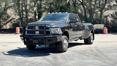 2018 Ram 3500 Crew Cab Tradesman Pickup 4D 8 ft
