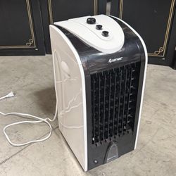 3-in-1 Portable Cooling Fan  (missing One Wheel And Ice Crystal Boxes) 