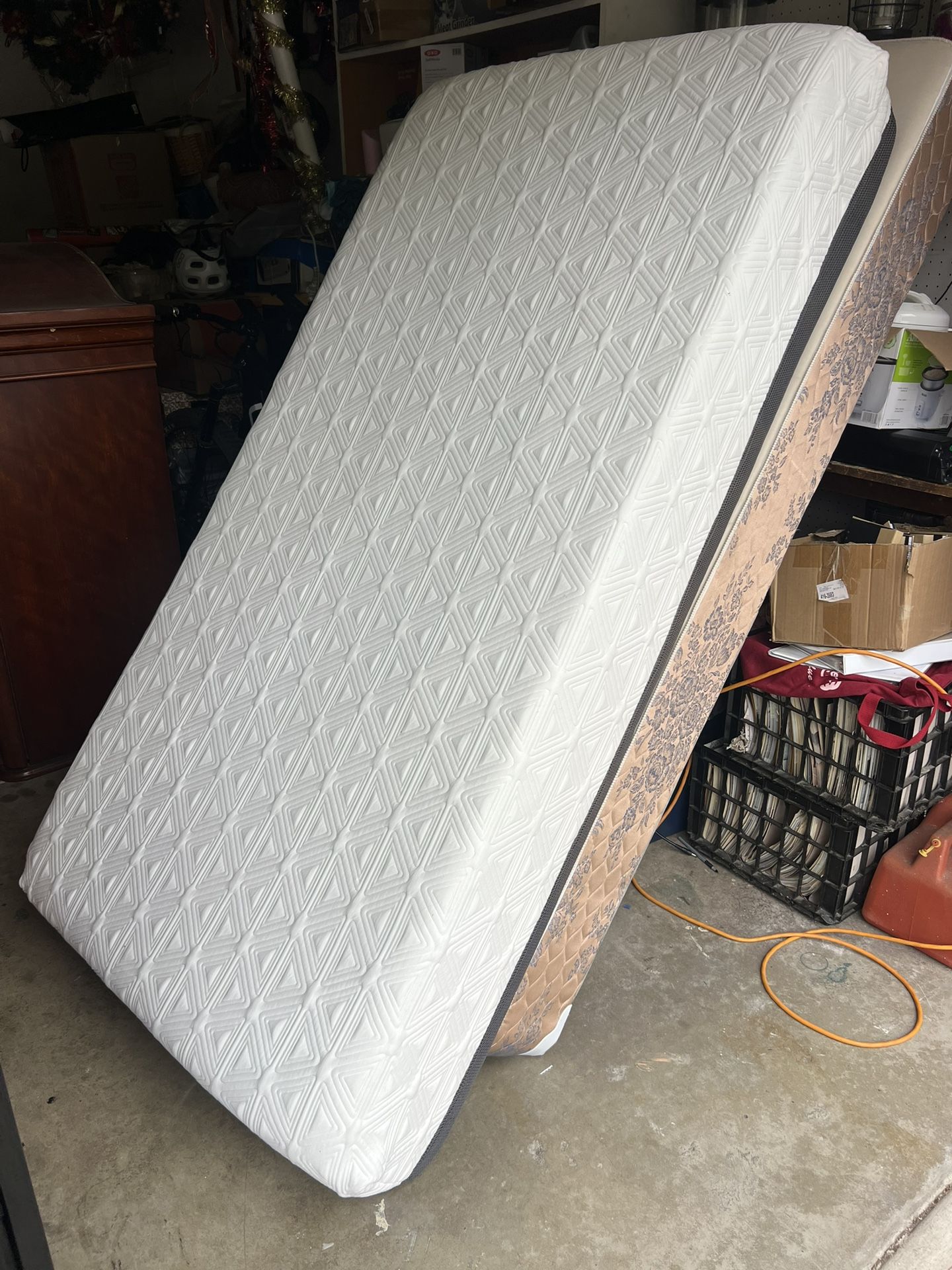 Twin Bed