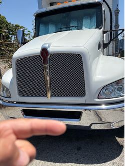 Right & left front grill for a T270 Kenwood