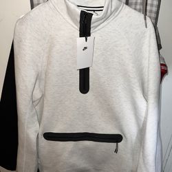 Nike Men's Sportswear Tech Fleece 1/2-Zip Sweatshirt 