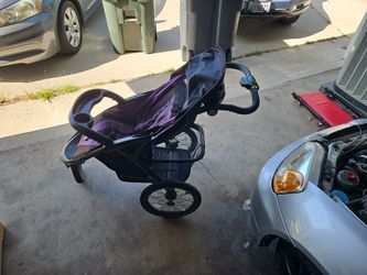 Baby Stroller (Babytrend)