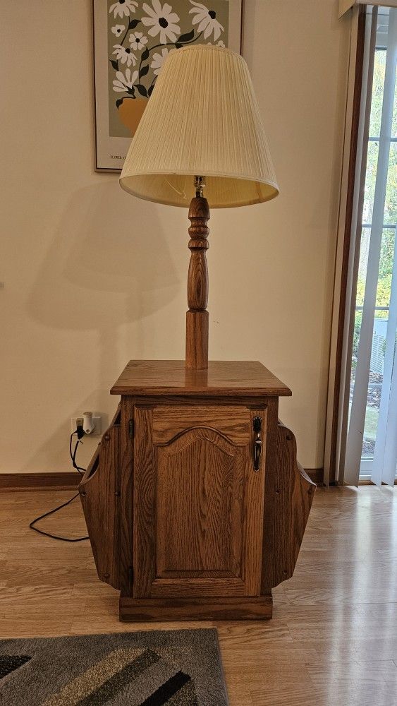 Side Table With Lamp