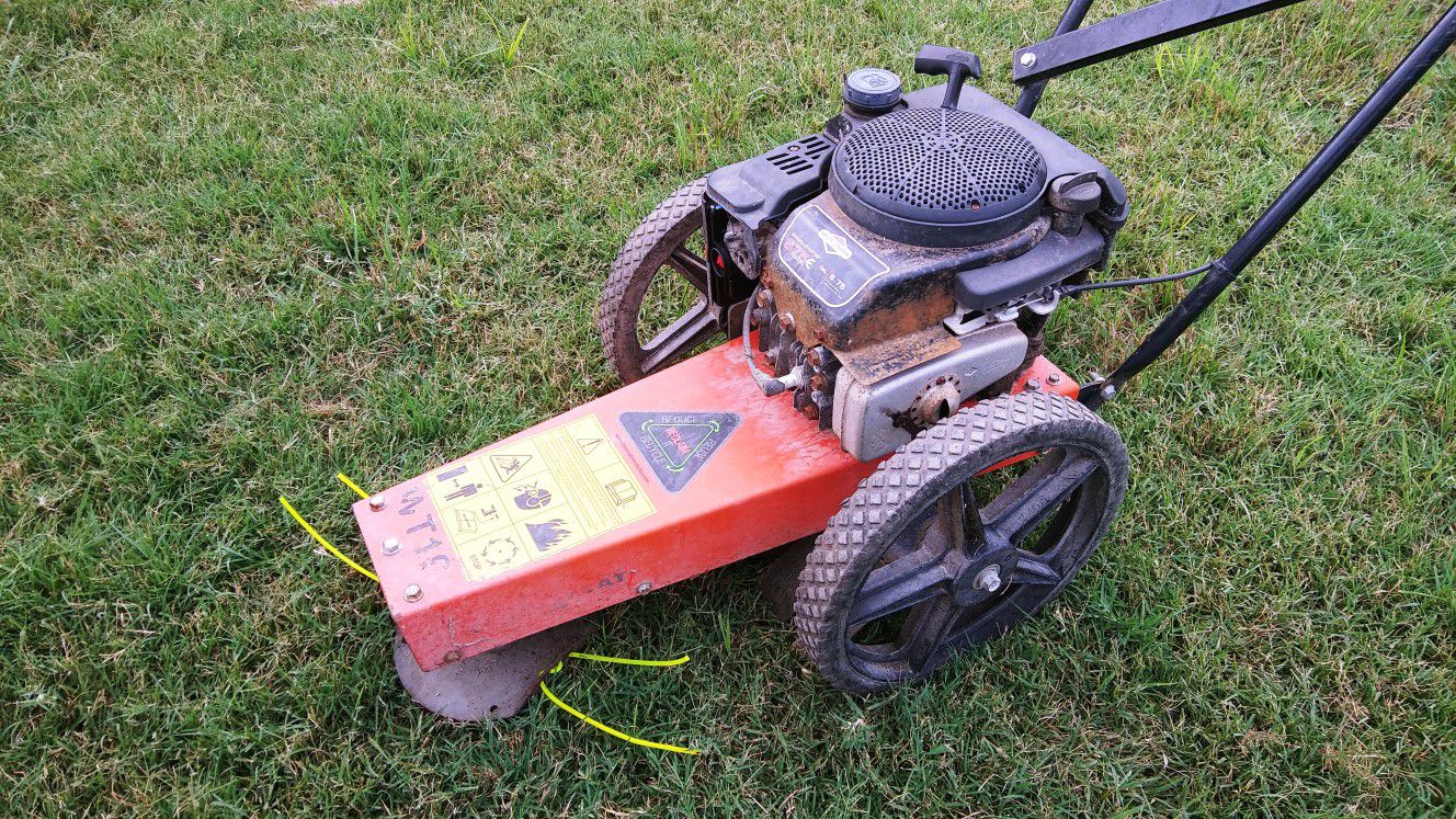 Echo Bear Cat WT190 WT 190 High Wheeled String Trimmer for Sale in San ...