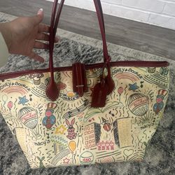 Dooney & Bourke / Macy